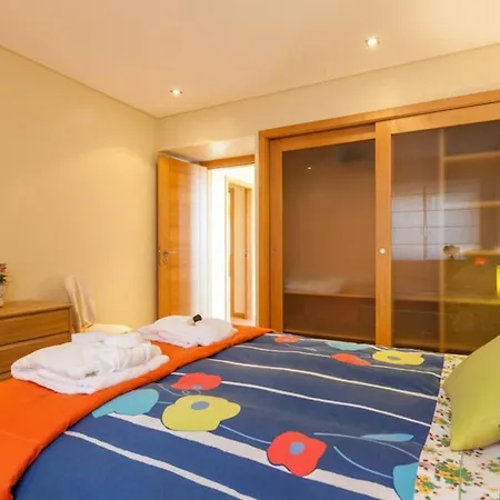 別荘 Comfortable House In With Sea View And Parking