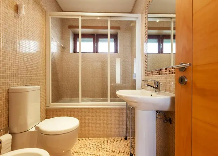 Vakantiehuis Comfortable House In With Sea View And Parking Moledo (Viana do Castelo)